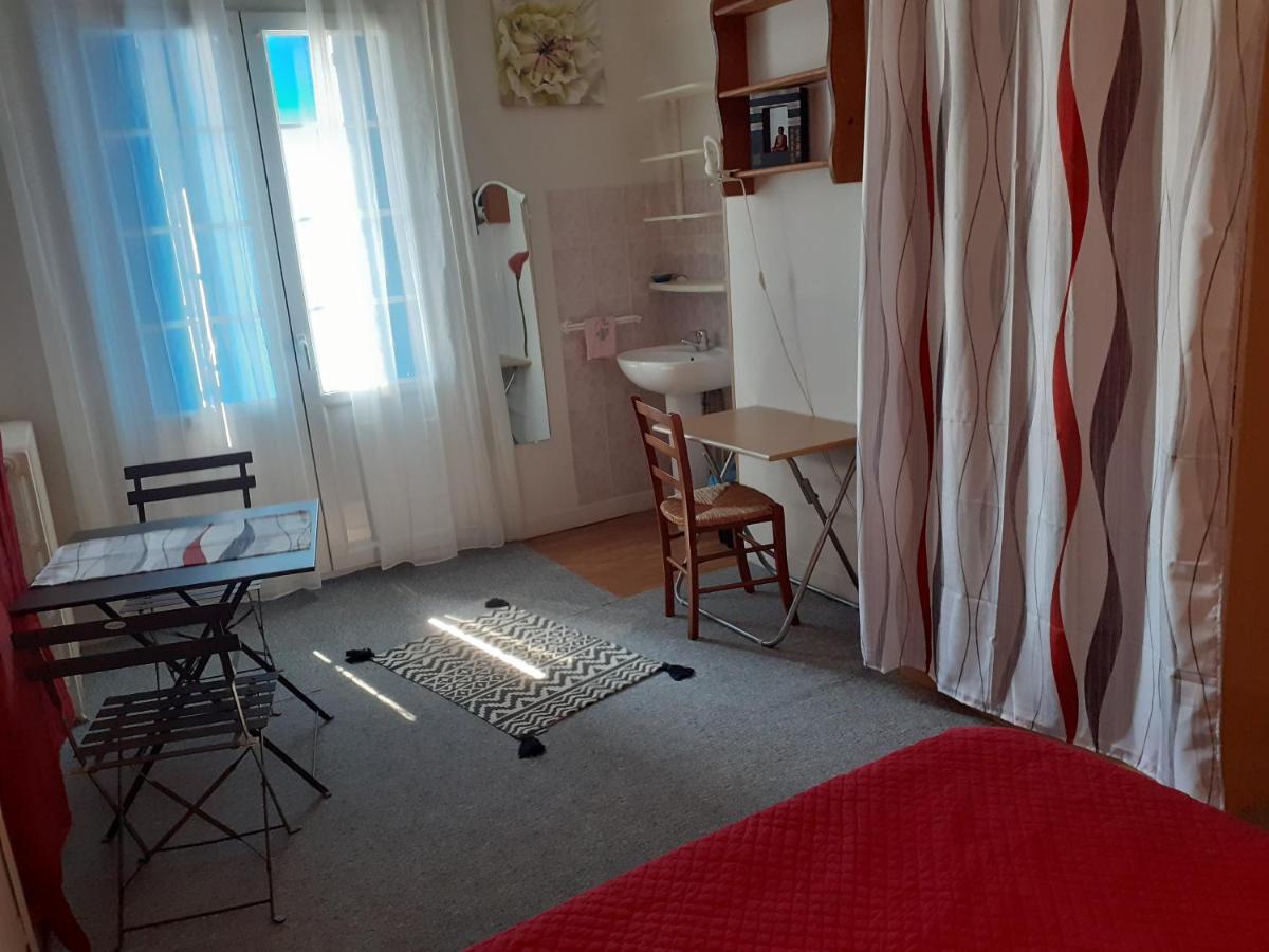 Ferienwohnung Pluie De Roses Royan Exterior foto