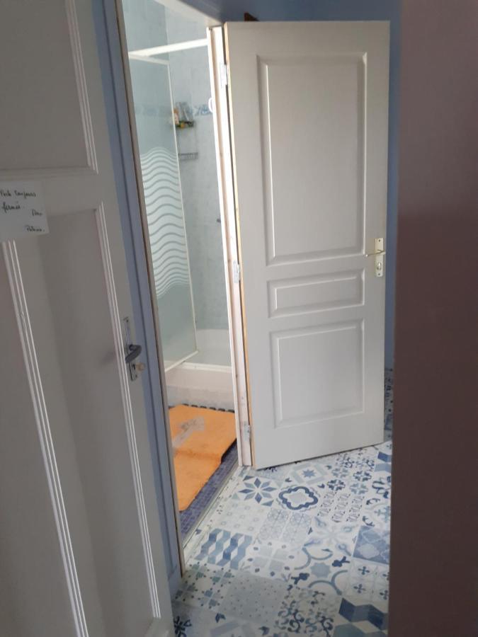 Ferienwohnung Pluie De Roses Royan Exterior foto