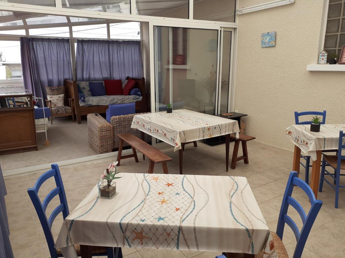 Ferienwohnung Pluie De Roses Royan Exterior foto